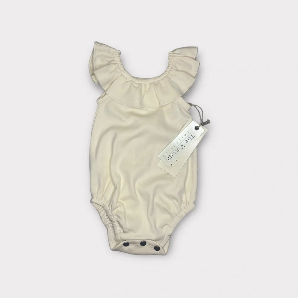 L’ovedbaby Sleeveless Ruffle Cream Organic Bodysuit